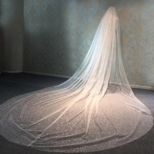 Scintillantes Bling Bling Blanche Cathedral Train Mariage Perlage Paillettes Tulle Voile De Mariée 2018