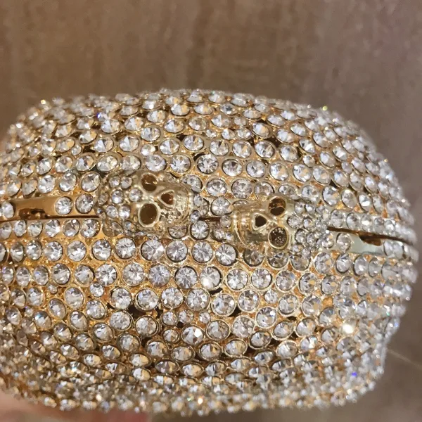 Ovanlig Halloween Guld Metall Rhinestone Gatukläder Kuvertväska 2022