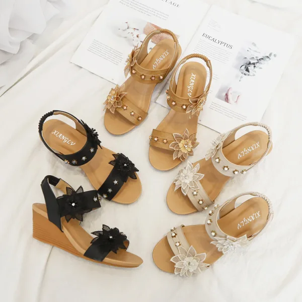 Bohemia Beige Street Wear Summer Womens Sandals 2022 Pearl Rhinestone Lace Flower 5 cm Wedges Open / Peep Toe Sandals