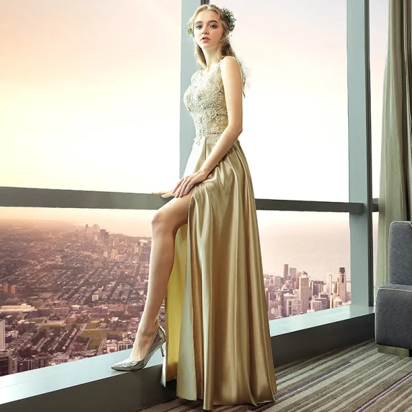Illusion Gold Evening Dresses  2018 A-Line / Princess Scoop Neck Sleeveless Appliques Lace Pierced Split Front Floor-Length / Long Backless Formal Dresses