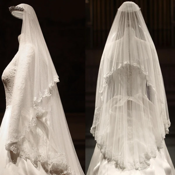 Luxe 2017 Blanche Appliques Tulle Dentelle Jardin / Extérieur Voile De Mariée