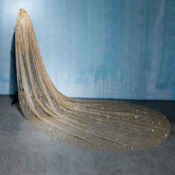 Luxe Champagne Cathedral Train Mariage Tulle Perlage Paillettes Voile De Mariée 2018