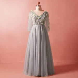 Chic Beautiful Grey Plus Size Evening Dresses 2018 A Line Princess 3 4 Sleeve Spring V Neck Tulle Crossed Straps Flower Appliques Backless Beading Evening Party Formal Dresses