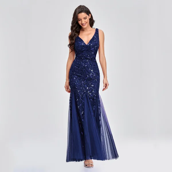 Chic / Beautiful Burgundy Sequins Evening Dresses 2023 Trumpet / Mermaid V-Neck Sleeveless Backless Floor-Length / Long Evening Party Formal Dresses