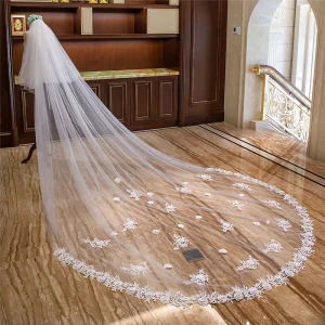 Fée Des Fleurs Blanche Royal Train Mariage Tulle En Dentelle Fleur Appliques Voile De Mariée 2018