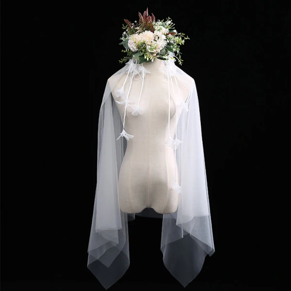 Modern / Fashion White Short Wedding Veils Feather Tassel Chiffon Wedding Accessories 2019