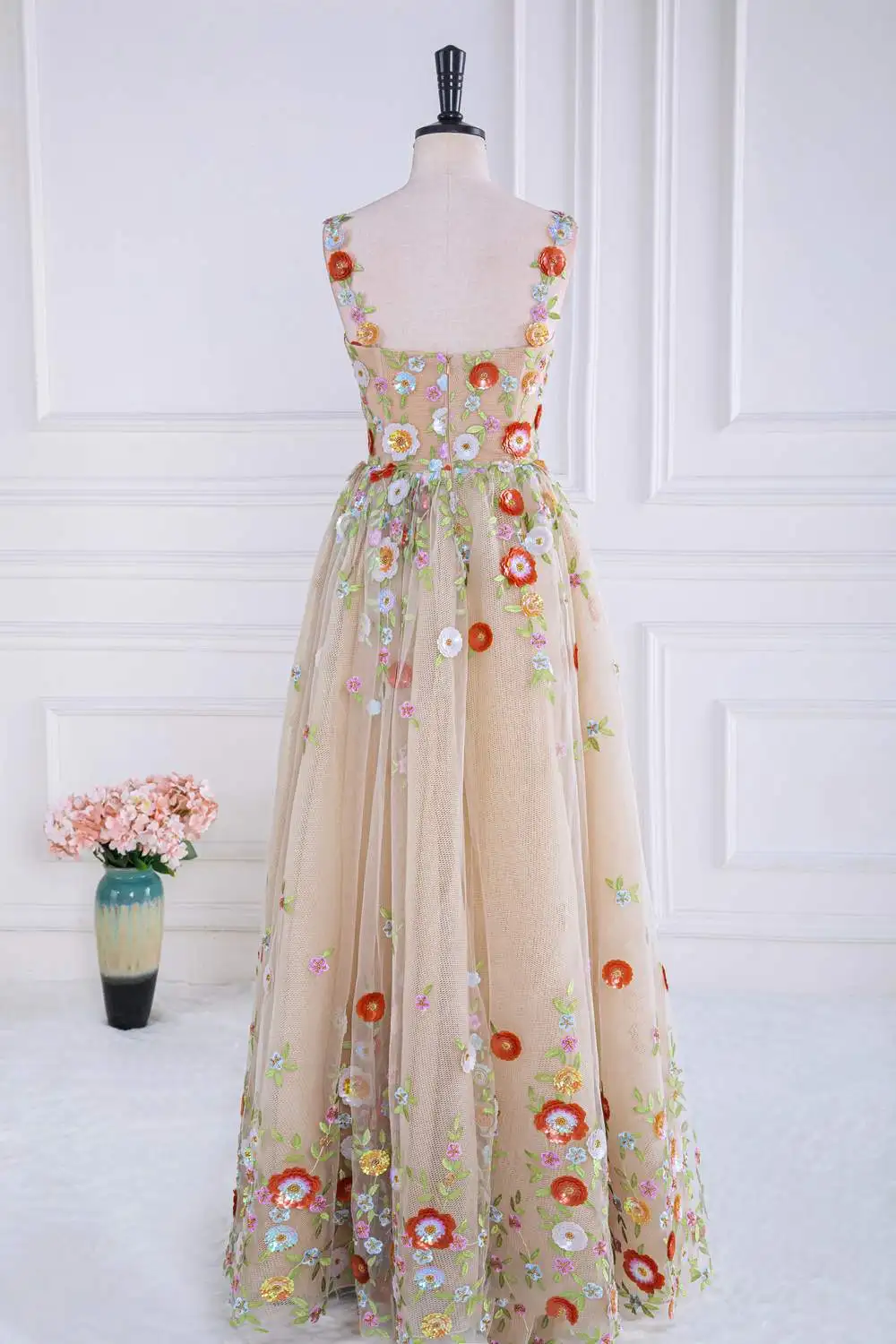 green emerald velvet dress Embroidered Flowers Wedding Dress main image 1