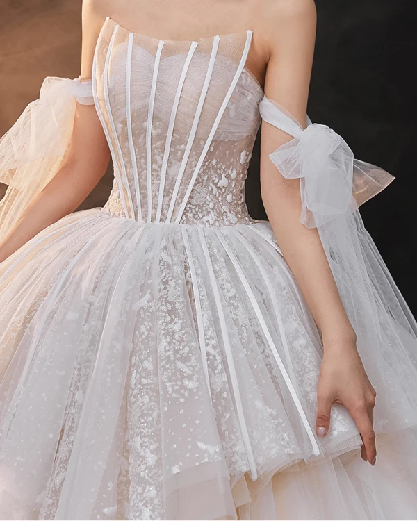 Luxury / Gorgeous Charming Champagne Wedding Dresses 2020 Ball Gown Beading Lace Sequins Strapless Sleeveless Backless Royal Train
