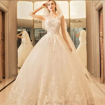 Chic Beautiful Sparkly Wedding Dresses 2017 Scoop Neck Sleeveless Church Ivory Ball Gown Lace Appliques Crystal Rhinestone Floor Length Long