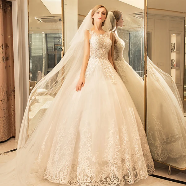Chic / Beautiful Sparkly Wedding Dresses 2017 Scoop Neck Sleeveless Church Ivory Ball Gown Lace Appliques Crystal Rhinestone Floor-Length / Long