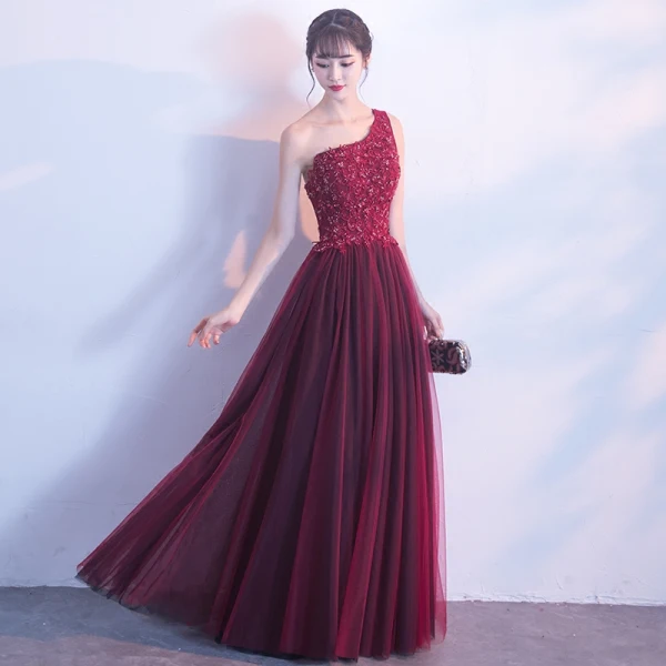 Elegant Burgundy Evening Dresses 2018 A-Line / Princess One-Shoulder Sleeveless Appliques Lace Beading Floor-Length / Long Ruffle Backless Formal Dresses