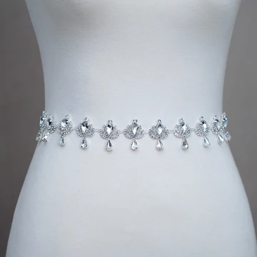 Moderne Mode Blanche Mariage Rubans 2020 Satin Métal Fait Main Perlage Cristal Faux Diamant Soirée Promo Accessorize