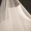 Fine Hvit Chapel Train Bryllup Tyll Blonder Paljetter Beading Brudeslør 2018