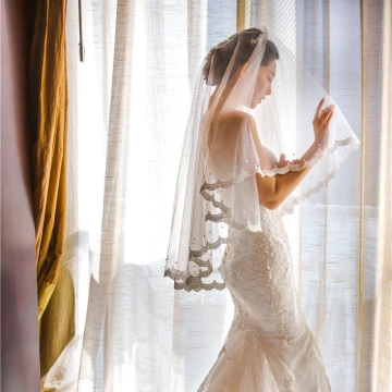 Vintage Retro Romantic White Short Wedding Veils 2020 Lace Up Tulle Beading Pearl Wedding Accessories