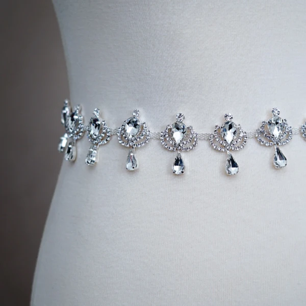 Modern / Fashion White Wedding Sash 2020 Satin Metal Handmade Beading Crystal Rhinestone Evening Party Prom Accessories