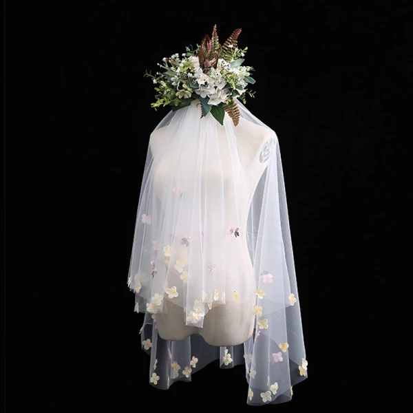 Sjarmerende Hvit Korte Brudeslør Appliques Blomst Chiffon Bryllup Tilbehør 2019