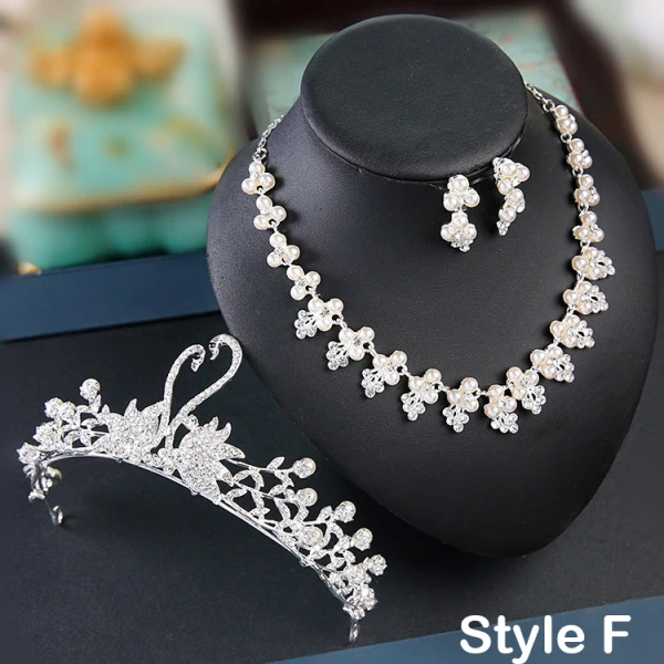 Fine 2017 Rød Sølv Krystall Rhinestone Metall Tiara Brudesmykker