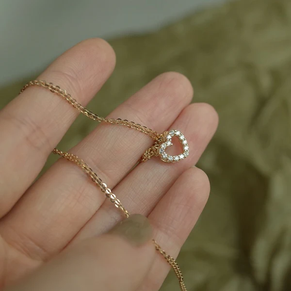Śliczny Białe Srebro W kształcie serca Rhinestone Naszyjniki Akcesoria 2023