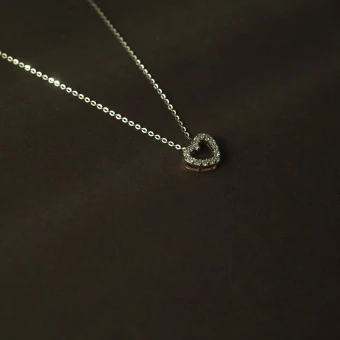 Lovely White Sterling Silver Heart Shaped Rhinestone Necklaces Accessories 2023