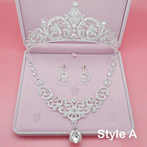 Chic / Beautiful Bridal Jewelry 2017 Silver Crystal Rhinestone Metal Tiara Earrings Necklace