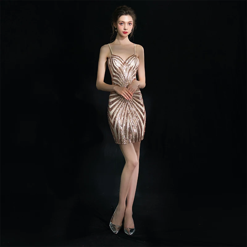 Modern / Fashion Champagne Short Party Dresses 2018 A-Line / Princess Spaghetti Straps Sparkly Backless Beading Sequins Cocktail Party Formal Dresses