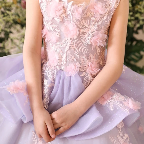Chic / Beautiful Church Wedding Party Dresses 2017 Flower Girl Dresses Lilac Ball Gown Floor-Length / Long Scoop Neck Sleeveless Flower Appliques Glitter
