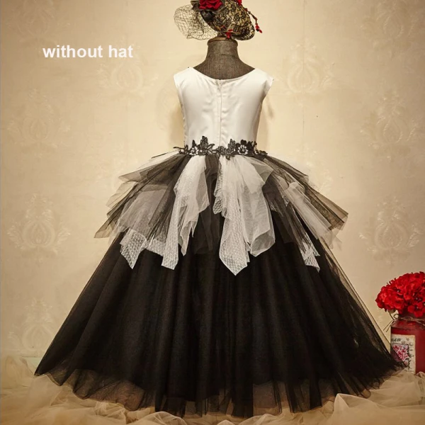 Chic / Belle Église Robe Pour Mariage 2017 Robe Ceremonie Fille Noire Blanche Robe Boule Longue Encolure Dégagée Sans Manches Perlage Fleur Appliques