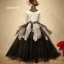 Chic / Belle Église Robe Pour Mariage 2017 Robe Ceremonie Fille Noire Blanche Robe Boule Longue Encolure Dégagée Sans Manches Perlage Fleur Appliques