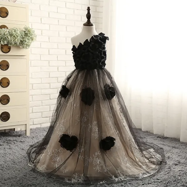 Amazing / Unique Hall Wedding Party Dresses 2017 Flower Girl Dresses Black Champagne Ball Gown Chapel Train One-Shoulder Sleeveless Flower Appliques Artificial Flowers