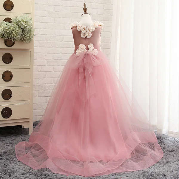 Chic / Beautiful Church Wedding Party Dresses 2017 Flower Girl Dresses Blushing Pink A-Line / Princess Court Train Scoop Neck Sleeveless Flower Appliques Artificial Flowers