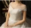 Schöne Brautkleider 2017 Perlenstickerei Mit Spitze Applikationen Rückenfreies Eckiger Ausschnitt Kurze Ärmel Kirche Ballkleid Kathedrale Schleppe