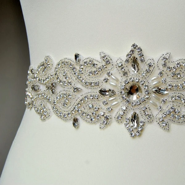 Luxury / Gorgeous White Prom Sash 2020 Metal Satin Handmade Beading Crystal Pearl Rhinestone Wedding Evening Party Accessories