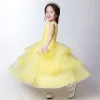 Chic / Beautiful Hall Wedding Party Dresses 2017 Flower Girl Dresses Yellow Floor-Length / Long Ball Gown Scoop Neck Sleeveless Lace Appliques