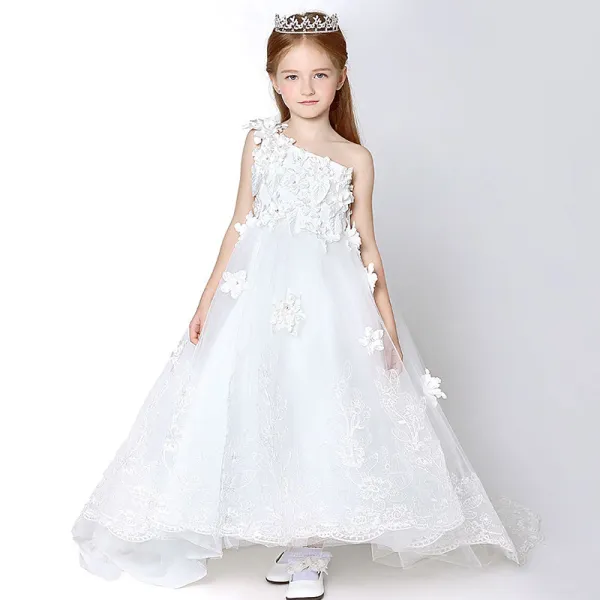 Amazing / Unique Church Wedding Party Dresses 2017 Flower Girl Dresses White Cathedral Train Ball Gown Backless One-Shoulder Sleeveless Flower Appliques Lace Rhinestone
