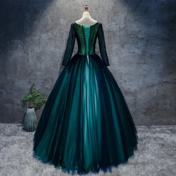 Classique Vert Foncé Robe De Bal 2017 Robe Boule En Dentelle Fleur Cristal Encolure Dégagée Manches Longues Longue Robe De Ceremonie