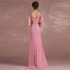 Chic / Beautiful Candy Pink Mother Of The Bride Dresses 2018 Trumpet / Mermaid Lace Flower Scoop Neck Backless Short Sleeve Floor-Length / Long Wedding Party Dresses