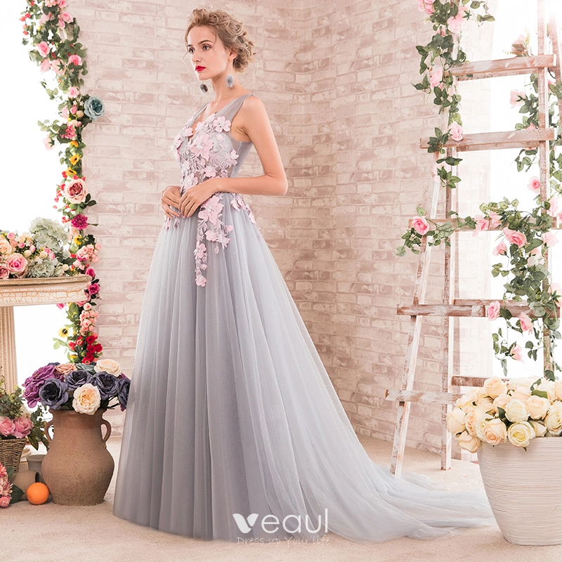 Elegantes Gris Vestidos de gala 2018 A Line Princess Apliques V Cuello Sin Espalda Sin Mangas Colas De Barrido Vestidos Formales