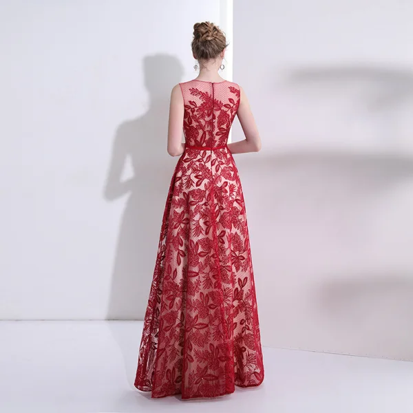 Chic / Belle Rouge Robe De Bal 2017 Princesse En Dentelle Ceinture Paillettes Encolure Dégagée Sans Manches Longue Robe De Ceremonie