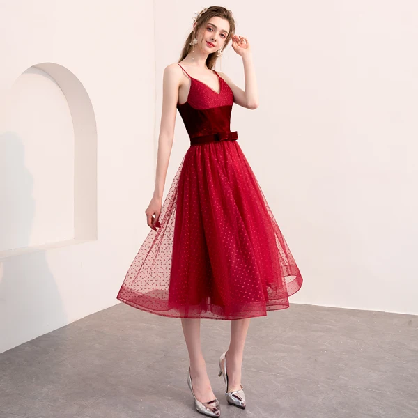 Lovely Burgundy Homecoming Graduation Dresses 2018 A-Line / Princess Suede Bow Spotted Spaghetti Straps Backless Sleeveless Knee-Length Formal Dresses