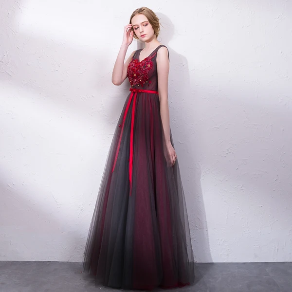 Chic / Beautiful Burgundy Prom Dresses 2018 A-Line / Princess Lace Appliques Bow Crystal V-Neck Backless Sleeveless Floor-Length / Long Formal Dresses
