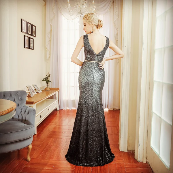 Sparkly Evening Dresses  2018 Trumpet / Mermaid Sleeveless Sequins Sash V-Neck Backless Floor-Length / Long Formal Dresses