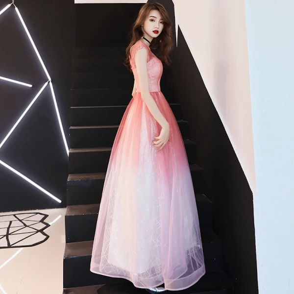 Élégant Dégradé De Couleur Robe De Bal 2018 Princesse Paillettes Encolure Dégagée Dos Nu Sans Manches Longue Robe De Ceremonie