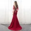 Lyx Burgundy Aftonklänningar 2018 Trumpet / Sjöjungfru Beading Kristall Rhinestone V-Hals Halterneck 1/2 ärm Domstol Tåg Formella Klänningar