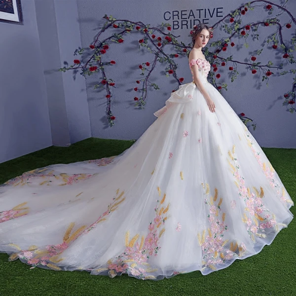 Chic / Belle Multi-Couleurs Robe De Mariée 2018 Robe Boule Appliques Cristal De l'épaule Dos Nu Sans Manches Royal Train Mariage