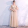 Piękne Sukienki Dla Druhen 2018 Princessa Aplikacje Frezowanie Szarfa V-Szyja Bez Pleców 1/2 Rękawy Długie Sukienki Na Wesele