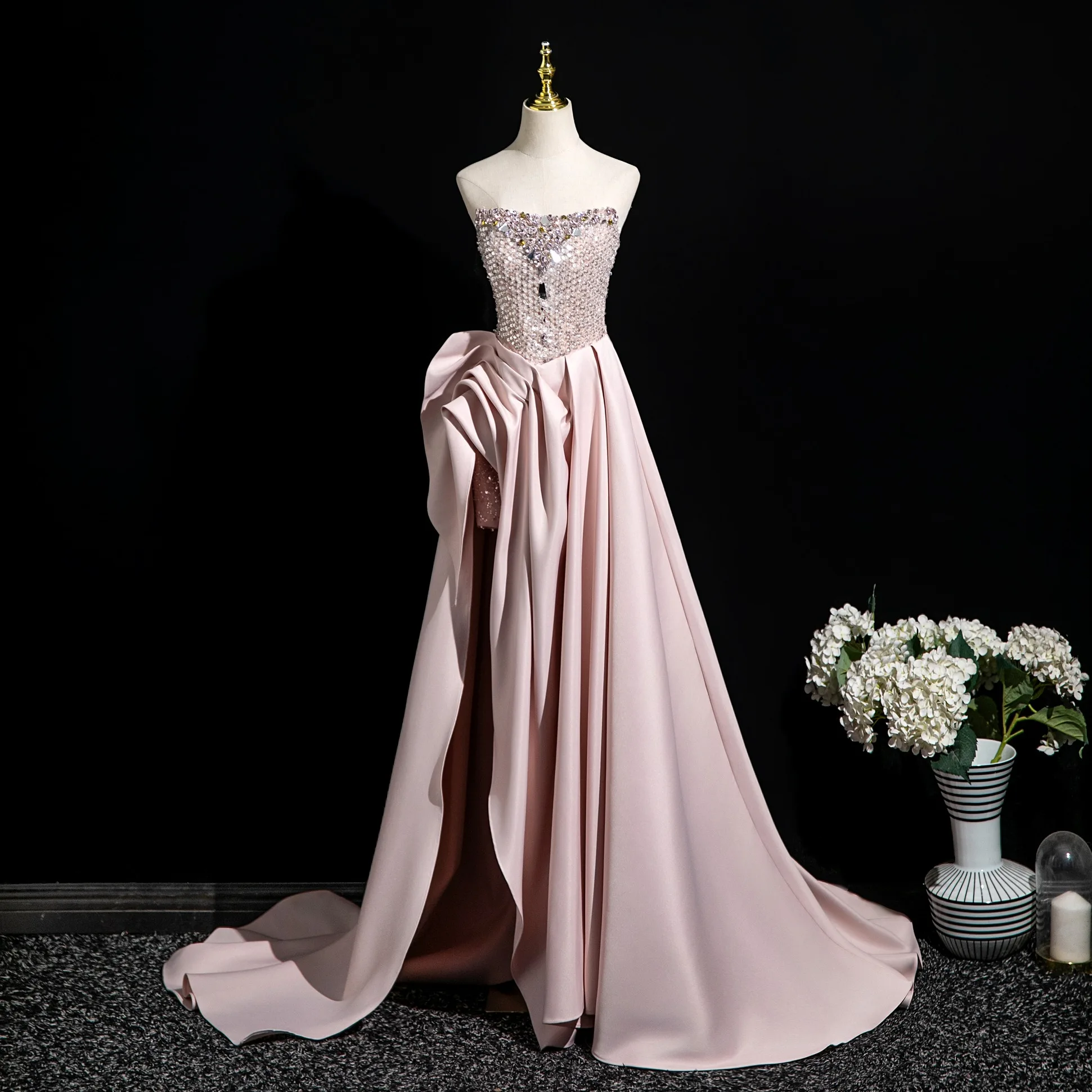 Sexy Blushing Pink Beading Rhinestone Sequins Evening Dresses 2025 A Line  Princess Strapless Sleeveless Backless Split Front Sweep Train Evening  Party Formal Dresses