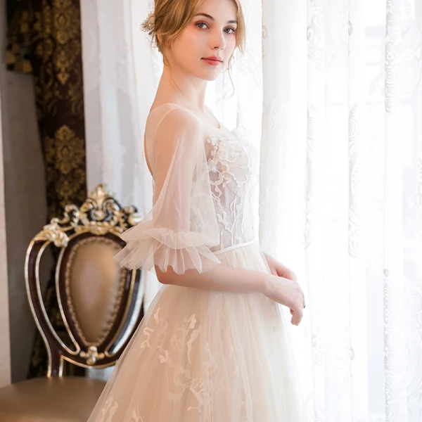 Élégant Champagne Robe De Mariée 2018 Princesse Appliques Encolure Dégagée 1/2 Manches Dos Nu Tribunal Train Mariage