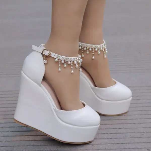 Modern / Fashion White Casual Womens Shoes 2018 Pearl Rhinestone Tassel Platform 11 cm Wedges Round Toe