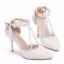 Charmant Blanche Chaussure De Mariée 2018 Faux Diamant Bride Cheville En Dentelle Perle Gland 9 cm Talons Aiguilles À Bout Pointu Mariage Talons Hauts