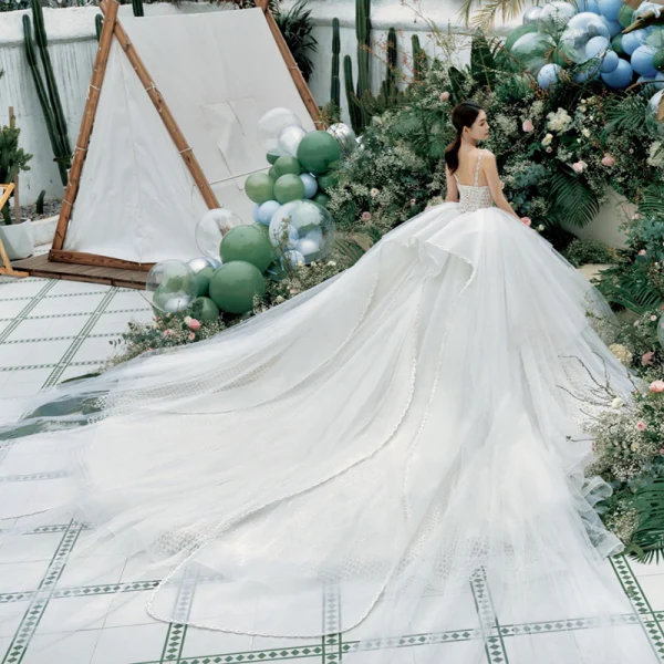 Luxury / Gorgeous High-end White Wedding Dresses 2021 Ball Gown Spaghetti Straps Sequins Sleeveless Backless Royal Train Wedding
